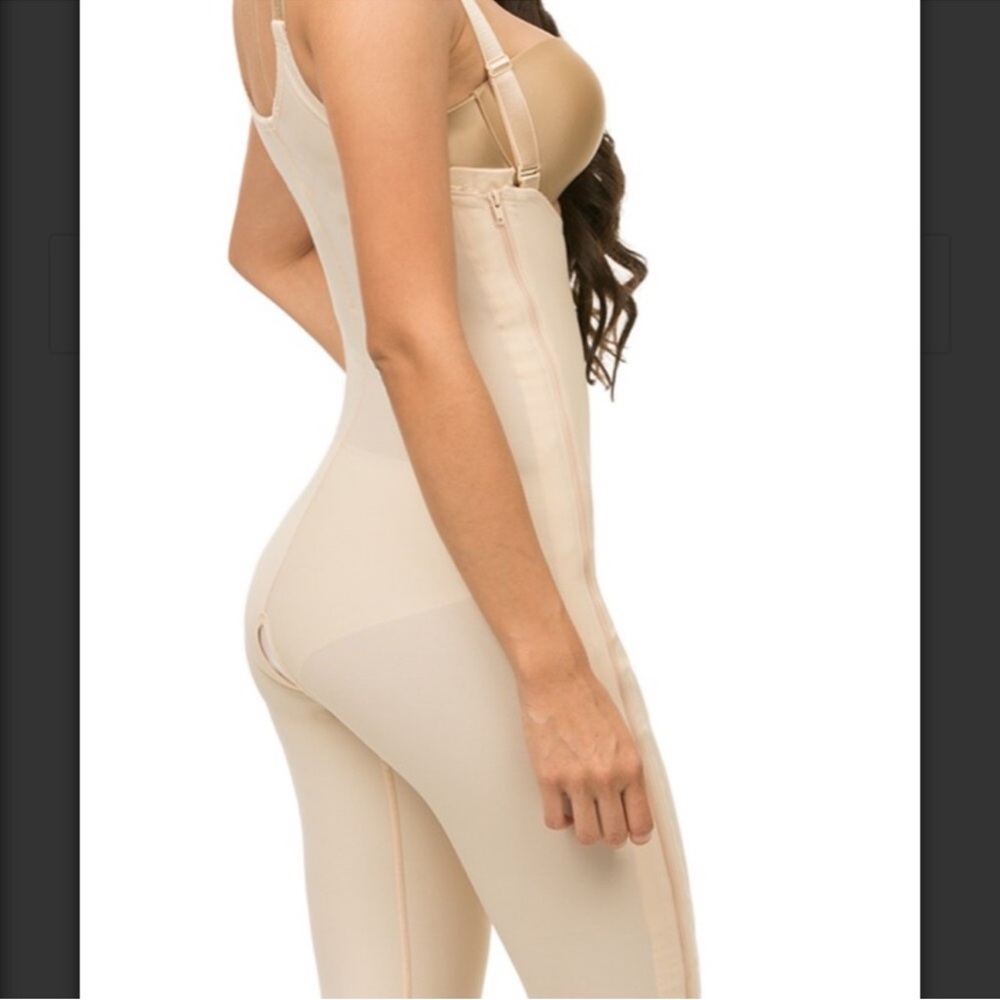 Isavela Compression Garment post operative size 3 XL New no tags